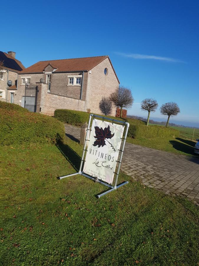 La Cle Des Champs Bed & Breakfast Jodoigne Exterior photo