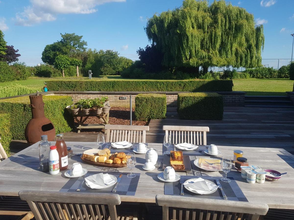 La Cle Des Champs Bed & Breakfast Jodoigne Exterior photo