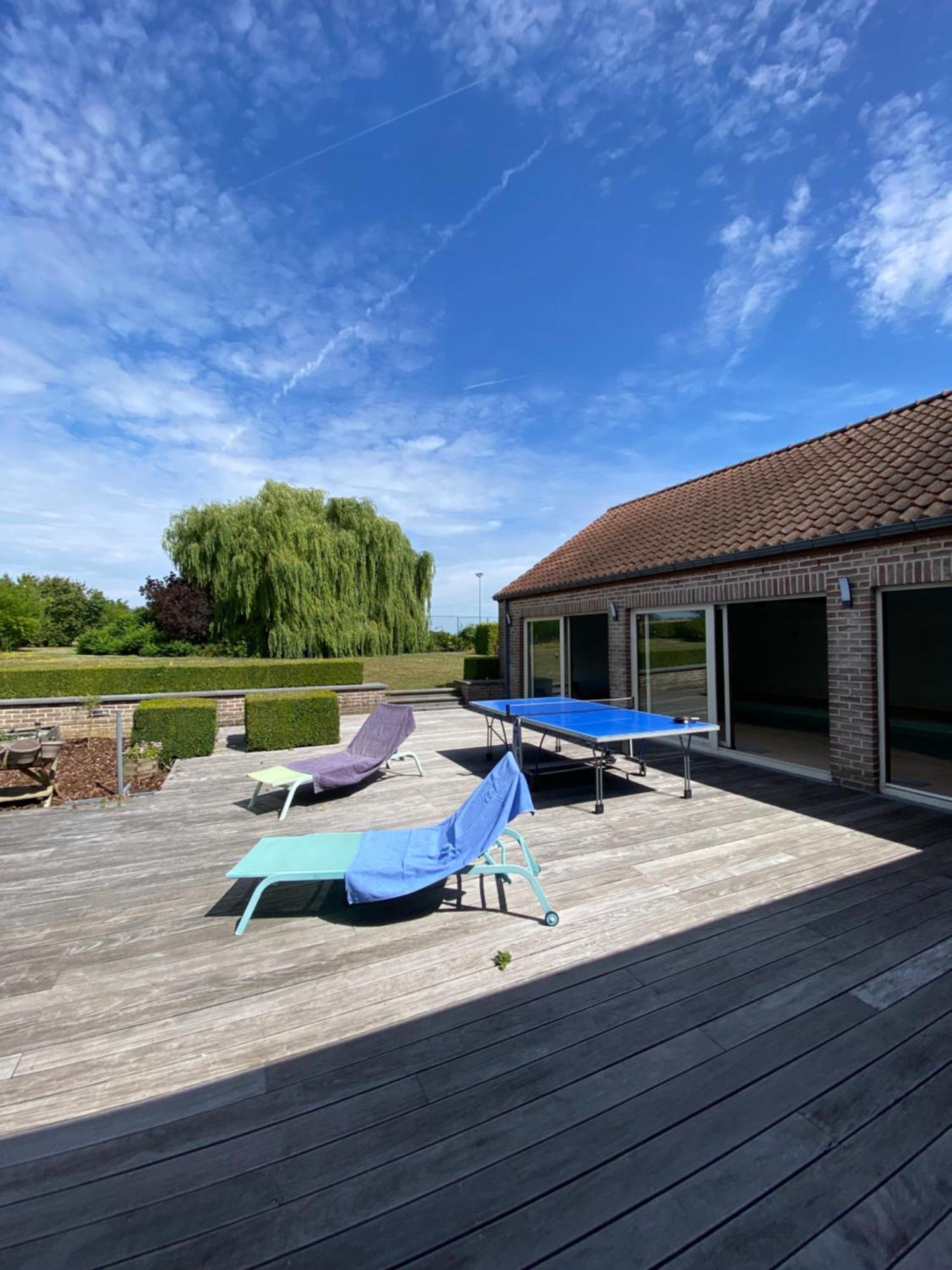 La Cle Des Champs Bed & Breakfast Jodoigne Exterior photo